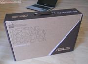 The ultrabook is not delivered in an over-styled, but in a nicely designed box.