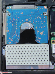 Only hard drives with a height of 7 mm fit in the E130.