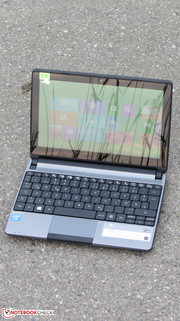 The EasyNote outdoors.