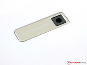 The rear, 5 MP webcam delivers big, clear, undistorted pictures.