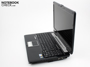 and the bulky case weighs in at 2.8 kg.