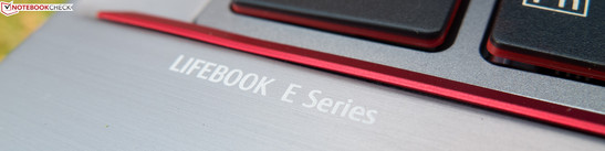 LifeBook E743-0M55A1DE: Only lower-priced or is it also inferior to the E-series' Premium Selection models?