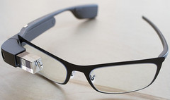 Google Glass smart wearable to get an improved version soon