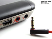 Jack (gold plated) and cable are very high-end. Jack (gold plated) and cable are very high-end.