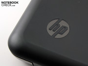 The details on the case are basically unobtrusive, but have a very high material quality The details on the case are basically unobtrusive, but have a very high material quality