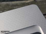 But its non-slip surfaces make it comfortable to carry. But its non-slip surfaces make it comfortable to carry.