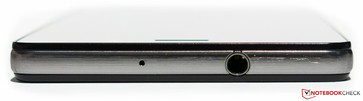 Top: microphone, 3.5 mm headset port