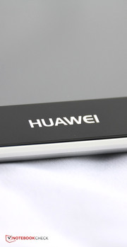 Huawei expands its 10-inch tablet range.