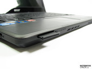 The cardreader is easy to access on the front. The cardreader is easy to access on the front.