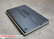 Two large vents face downward, meaning the notebook can feel hot on the skin