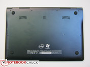 The dual fans are positioned on the top left and top right of the notebook for direct access through the system grilles