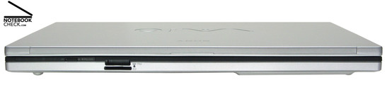 Sony Vaio VGN-FZ31Z Front Side: Indicator LEDs, Wireless Switch, Memory Stick Readerchalter, Memory Stick slot, SD card slot