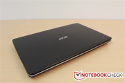 Gray and silver give the affordable laptop elegant looks. Gray and silver give the affordable laptop elegant looks.