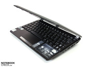 Plain, but elegant design coupled with good ergonomics. Plain, but elegant design coupled with good ergonomics.