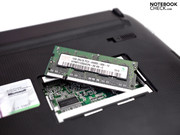 Asus only integrates 1 GB DDR2 RAM for a insatiable operating system ex-factory. Asus only integrates 1 GB DDR2 RAM for a insatiable operating system ex-factory.