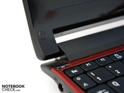 The display hinges have a good grip despite the small construction size. The display hinges have a good grip despite the small construction size.
