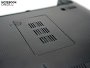 There is only the small maintenance cover on the bottom. There is only the small maintenance cover on the bottom.