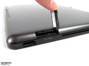 The cardreader and SIM slot have an annoying cover,