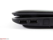 Three USB 2.0 ports are available and the one on the left also includes a charging function when the laptop is off. Three USB 2.0 ports are available and the one on the left also includes a charging function when the laptop is off.