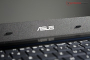 Asus integrated a matte screen with high contrast.