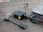 The small power supply only weighs 97 grams, including the USB cord.