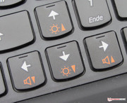 Good: thanks to the orange caption, the special function keys can be easily distinguished.