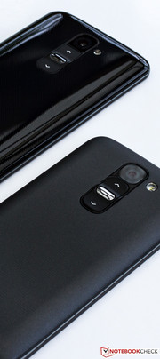 ...are reminiscent of the LG G2.