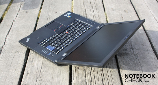 Lenovo IBM ThinkPad L520 NWB53GE: high business competency, but weak display