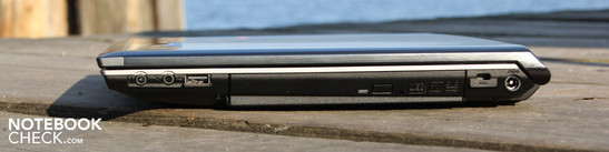 Right: Line-out, microphone, USB 2.0, DVD drive, Kensington, AC Right: Line-out, microphone, USB 2.0, DVD drive, Kensington, AC