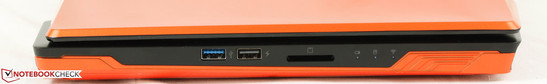 Left: 1x USB 3.0, 1x USB 2.0, SD card reader, status lights