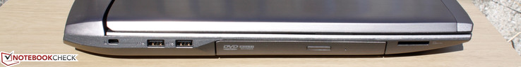 Left: Kensington Lock, 2x USB 3.0, Optical drive, SD reader