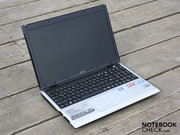 2.44 kilograms including the battery, are however a normal weight for a 15.6 inch notebook.