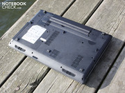 Stable workmanship is also observed on the underside. Stable workmanship is also observed on the underside.