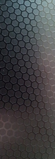 Honeycomb pattern on the display lid.