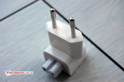 Plug adapter w/o cable