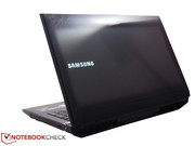 The display lid is just as glossy.