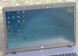 HP's ProBook 470 outdoors