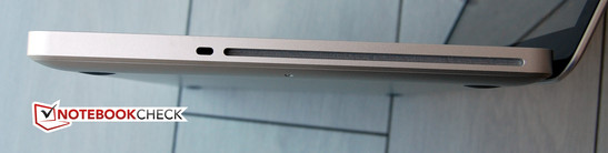 Right side: optical drive, Kensington lock slot Right side: optical drive, Kensington lock slot