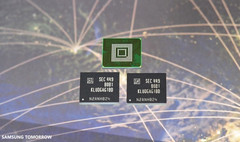 Samsung 128 GB UFS 2.0 embedded memory chips