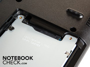 In this model the hard drive is not mounted with screws. In this model the hard drive is not mounted with screws.