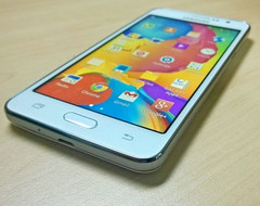 Samsung Galaxy Grand Prime with Qualcomm Snapdragon 400 and 5 MP front-facing camera