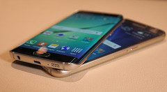 Samsung Galaxy S6 Edge and Galaxy S6 are expected to push up the company&#039;s sales