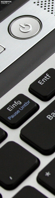 Samsung RF510-S02DE: A high-end office worker with matt TFT and good keyboard. Samsung RF510-S02DE: A high-end office worker with matt TFT and good keyboard.