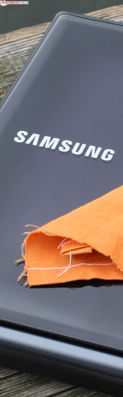 Samsung RF511: desktop suitable despite high gloss