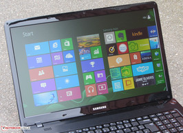 Samsung's laptop outdoors Samsung's laptop outdoors