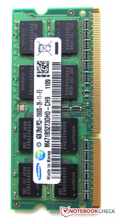 The 4 GB DDR3 memory module.