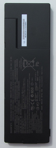 The battery weighs 310 grams, and has the dimensions 21 cm x 6.9 cm x 1.2 cm.