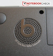 The integrated sound system comprises 4 speakers and a subwoofer on the bottom (picture). The integrated sound system comprises 4 speakers and a subwoofer on the bottom (picture).