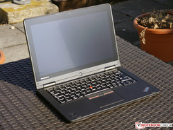 Lenovo ThinkPad Yoga 12. Test model courtesy of Campuspoint.de