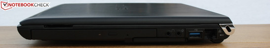 Right side: card reader, DVD multi burner, Audio: headphones & microphone, USB 3.0, Ethernet RJ45, Kensington Lock Right side: card reader, DVD multi burner, Audio: headphones & microphone, USB 3.0, Ethernet RJ45, Kensington Lock